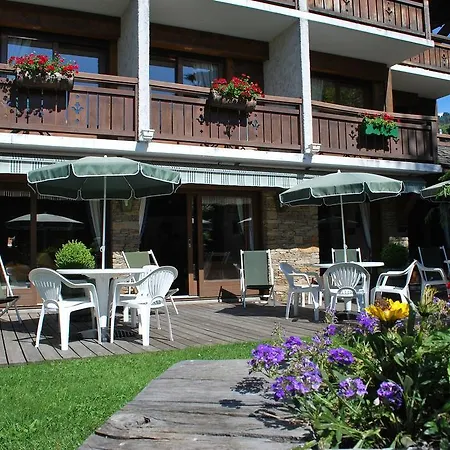 La Prairie Hotel 3*